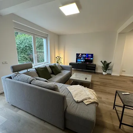 Haus Mit Garten - Kingbett - Wifi - Parkplatz Essen Buitenkant foto